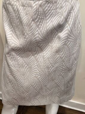 Calvin Klein Cream and White Textured Pencil Skirt